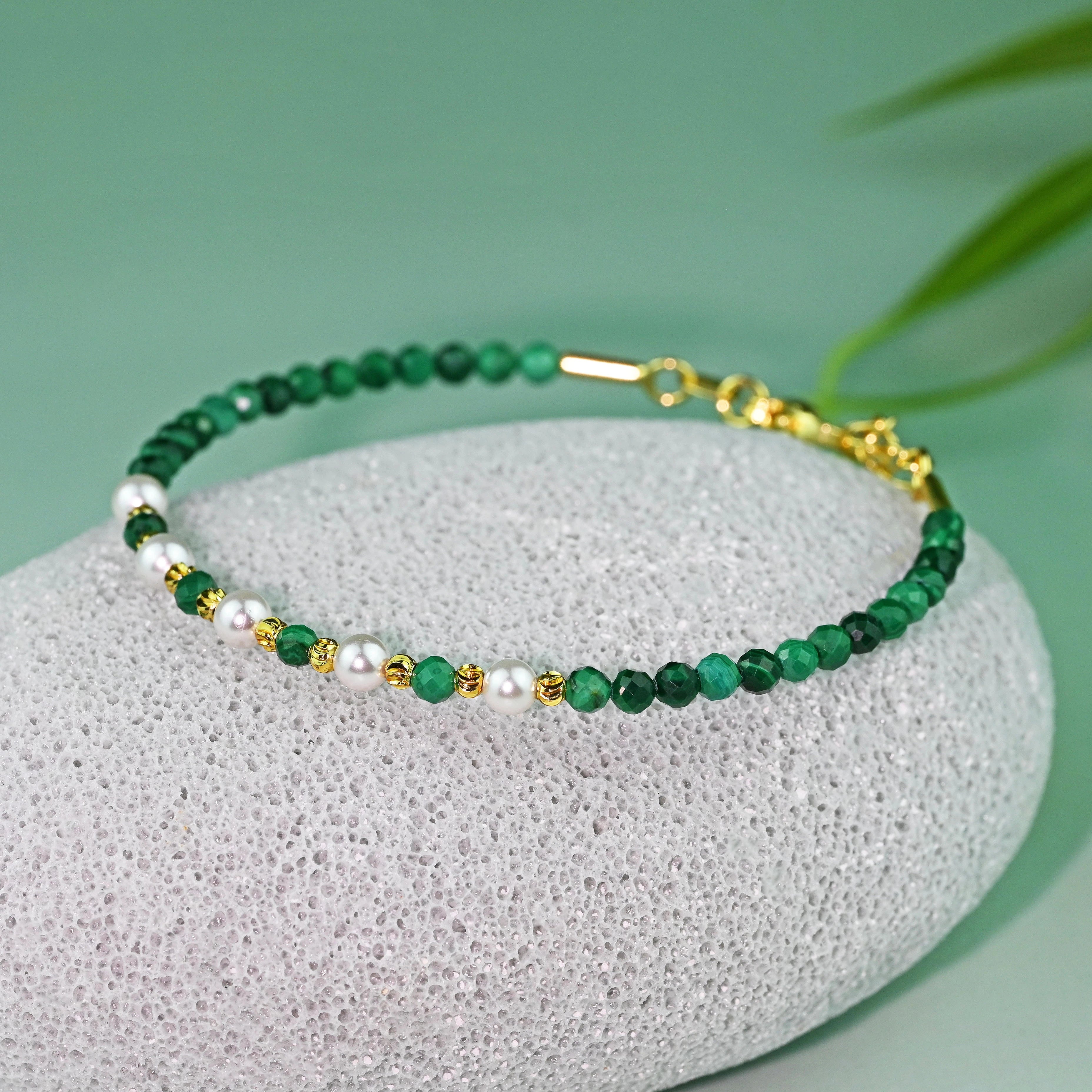 The Turquoise Bracelet: A Symphony of Nature’s Harmony and Timeless Beauty